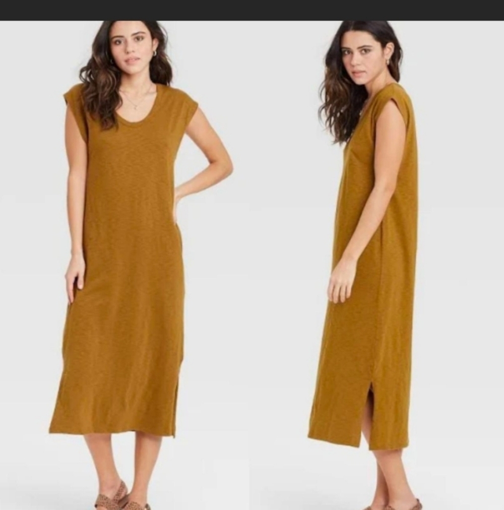Universal Thread Maxi Dress in Golden Brown